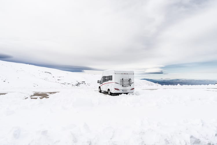 motorhome-at-ski-resort-of-sierra-nevada-2026-03-24-22-12-23-utc